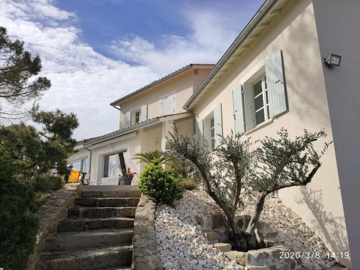 La Villa Moursoise 4 Etoiles Extérieur photo
